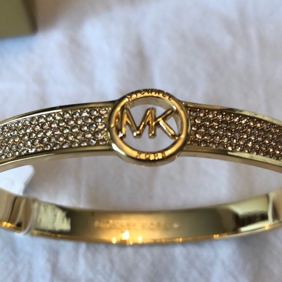 Michael Kors Polished Gold Plated Brass & Pave Crystals Logo Bangle NWT & Box - Picture 7 of 16